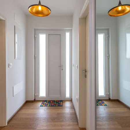 بيت للعطل Sarah, Mediterranean Elegance Minutes From The