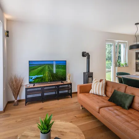 بيت للعطل Sarah, Mediterranean Elegance Minutes From The Veligolji